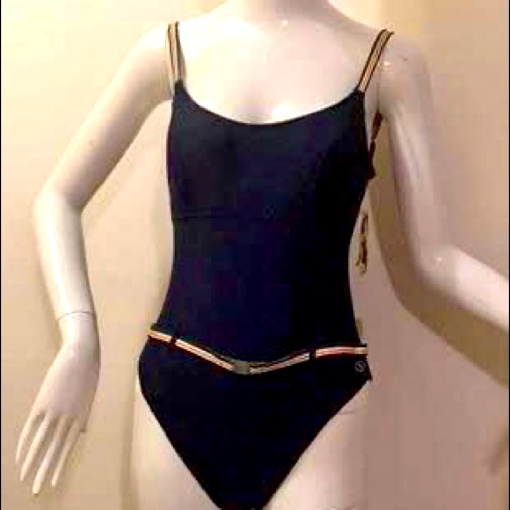 Women’s one piece bathing suit